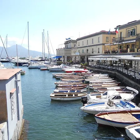 Otel Transatlantico Napoli